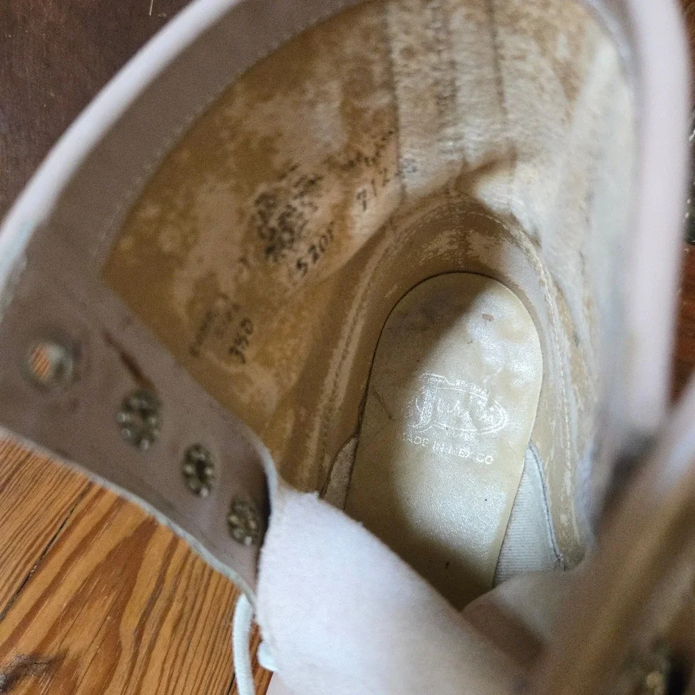 Justin Boots order by